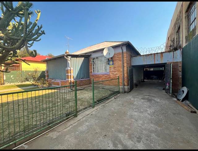 3 BEDROOM HOUSE FOR SALE IN SPRINGS CENTRAL